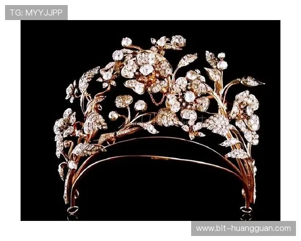 皇冠的历史演变与象征意义探索